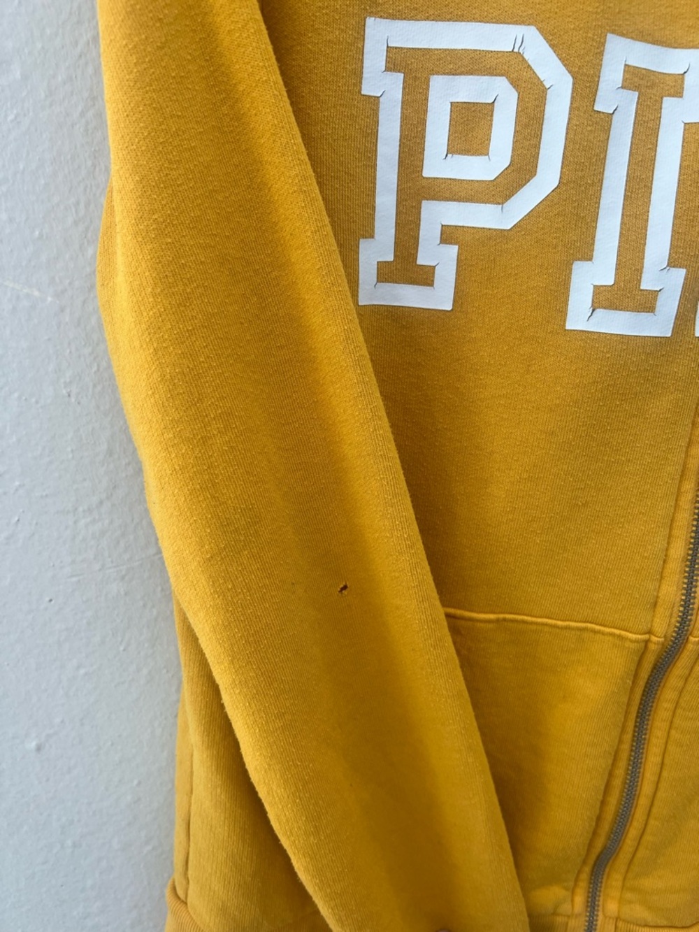 Victoria’s Secret PINK Yellow Zip Hoodie Small Casual Athleisure Y2K - Picture 6 of 8